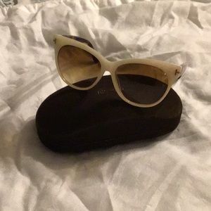 Like new Tom Ford sunglasses